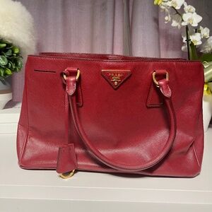 Prada Saffiano Medium Size Galleria Purse
